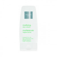 Матуючий денний крем для жирної та комбінованої шкіри Денова про Matifying day cream for oily / combination skin Denova pro